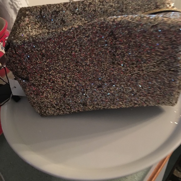 Cosmetics Bag - Picture 3 of 3